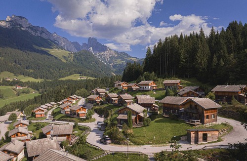 Annaberg im Lammertal Ski Chalet | Chalet # 40 with 3 BR for up to 6 people