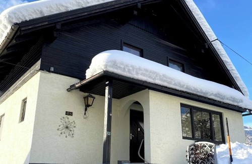 Gitschtal House | Chalet 48 - Holiday home with pool near Nassfeld and many lakes