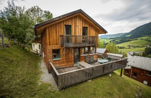 Annaberg im Lammertal Ski Chalet | Chalet # 72 with 4 BR and infrared sauna