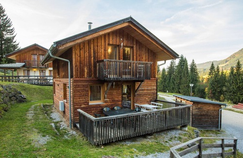 Annaberg im Lammertal Ski Chalet | Chalet # 93 with 3 BR for 6 to 8 people