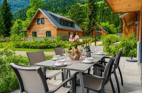 Afritz am See Ski Chalet | Chalet by a lake with stunning mountain views