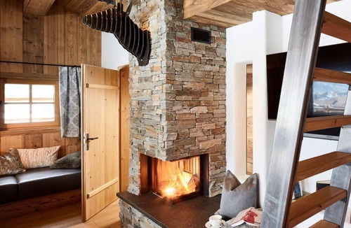 Hundsdorfl Apartment | Chalet for 10-13 people (5 bedrooms, 5 bathrooms) - Almdorf Flachau and Promi Alm