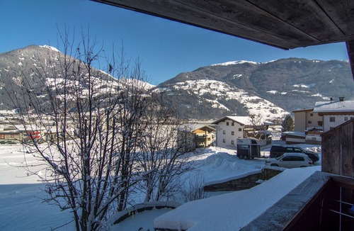 Kaltenbach Apartment | Chalet in Kaltenbach near Ski Slopes