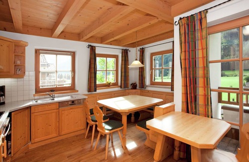 Wald im Pinzgau Ski Chalet | Chalet in Wald im Pinzgau near Ski Bus & Pool