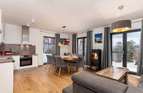 Gleiming Apartment | Chalet Reiteralm- with Schladming-Dachstein Summer Card