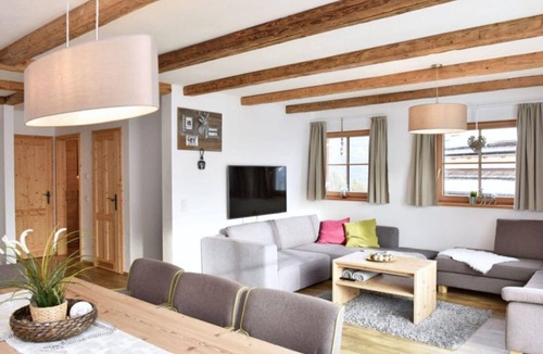 Weisspriach Bed & Breakfast | Chalet rest time 4 bedroom sauna in the house - Chalet village Fanningberg