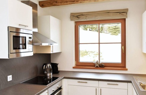 Weisspriach Bed & Breakfast | Chalet rest time 4 bedroom sauna in the house - Chalet village Fanningberg