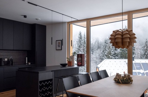 Bad Kleinkirchheim Ski Chalet | Chalet Waldzauber | 4 Bedrooms, Private Sauna, Fireplace & Near Ski Lift
