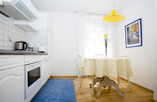 Bregenz Apartment | Charming Apartment "Bregenz 6 Top 1" in Central Location with Wi-Fi, Terrace & Garden