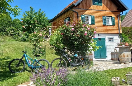 Sankt Anna am Aigen House | Charming cellar house in the heart of wine country