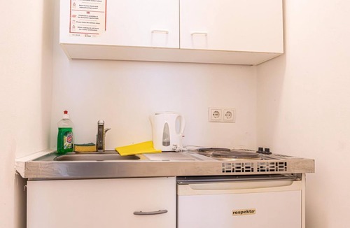 Matzleinsdorf House | Chic Cozy Studio, 15 min to City Center