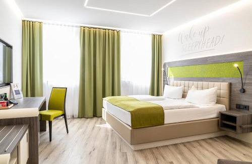 Lend Hotel | CHRIZZ Rooms