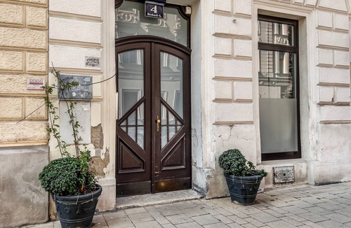 Weißgerber Apartment | Clean Landstraße 1BR w/Elevator, nr Restaurants, by Blueground