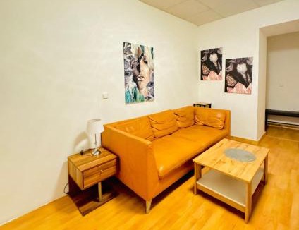 Kalksburg Apartment | Comfortable 2BR Apartment with Living Room in Vienna for long stay