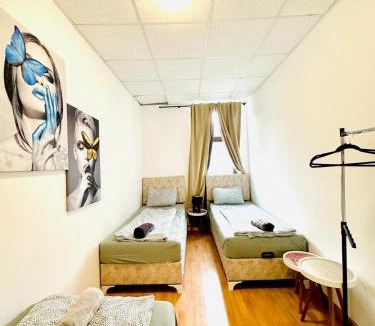 Kalksburg Apartment | Comfortable 2BR Apartment with Living Room in Vienna for long stay