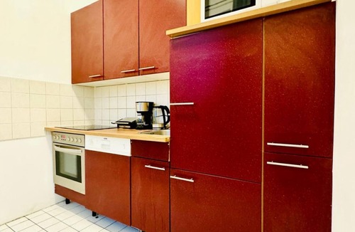 Grinzing Apartment | Comfy Room in a Shared Apt, 10Min to FAC Platz
