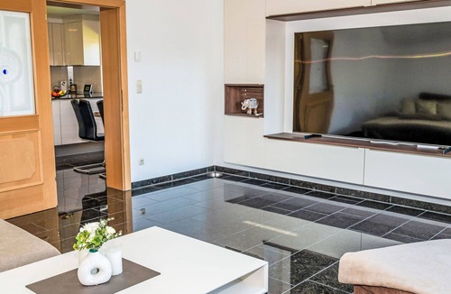 Bodensdorf Apartment | Cosy apartment for 4 guests with WIFI, TV and balcony
