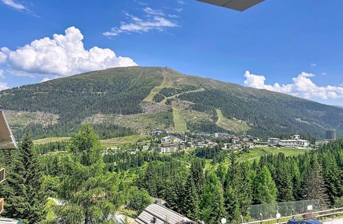 Katschberg Apartment | Cosy apartment for 2 guests with WIFI, TV, balcony and pets allowed
