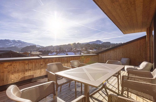 Oberndorf bei Kitzbuhel Apartment | Cosy apartment for 8 people with WIFI, TV, terrace, panoramic view and parking
