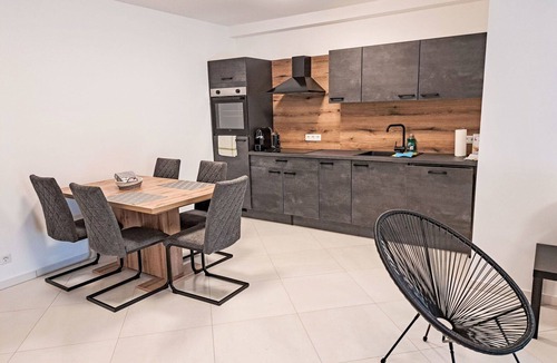 Sekirn Apartment | Cosy apartment for 6 people with WIFI, TV and balcony