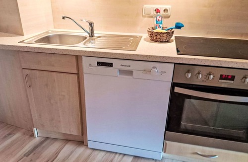 Maishofen Apartment | Cosy apartment for 6 guests with WIFI, TV, balcony and panoramic view