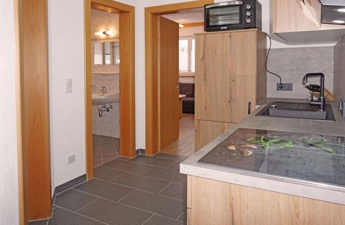 Flirsch Apartment | Cosy apartment for 6 guests with WIFI, TV and patio