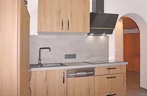 Flirsch Apartment | Cosy apartment for 6 guests with WIFI, TV and patio