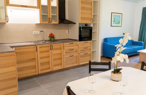 Strobl Apartment | Cosy apartment for 6 people with WIFI, TV and patio