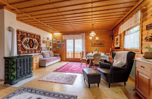 Diex House | Country house with stunning views and sauna