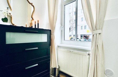 Matzleinsdorf Apartment | Cozy Stay for 2P | Near Matzleinsdorfer Platz