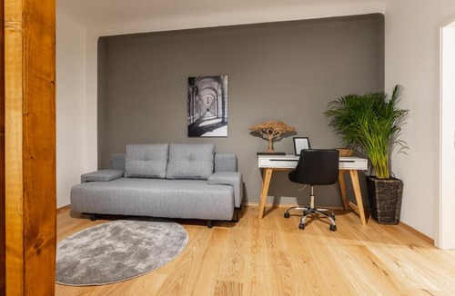 Innere Stadt Apartment | Cozy Studio Apartment Located in Vienna's Vibrant City Center