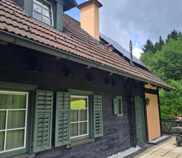Wolfsgraben Apartment | Das Altsteirische Landhaus - La Maison de Pronegg - Feriendomizil im Biosphärenpark Wienerwald