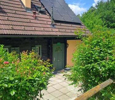 Wolfsgraben Apartment | Das Altsteirische Landhaus - La Maison de Pronegg - Feriendomizil im Biosphärenpark Wienerwald