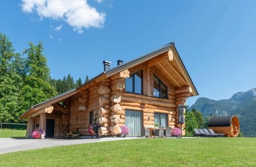 Gosau House | Das Blockhaus Gosau - Your Austrian Home