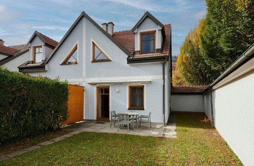 Lutzmannsburg House | DAS BURGENNEST Chalet 6 - Familienchalet für 5 mit privatem Bademantelgang zur Therme