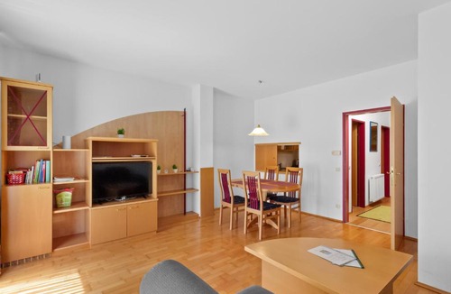 Lutzmannsburg Ski Chalet | DAS BURGENNEST Chalet 2 - Familienchalet für 4 mit privatem Bademantelgang zur Therme