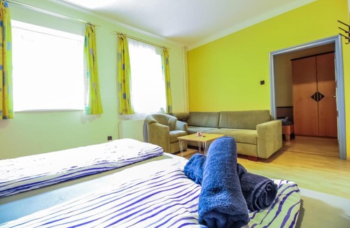 Rudolfsheim-Funfhaus Apartment | Deluxe Apartment 5P BS