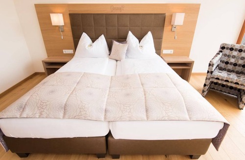 Poellau House | Deluxe Double Room, Breakfast Included - Hotel-Restaurant Gruber