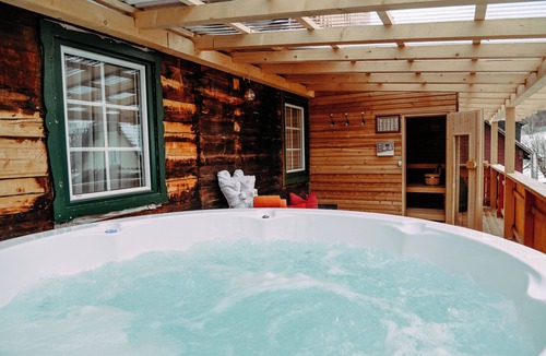 Zederhaus Bed & Breakfast | Deluxe Family Suite 2 rooms 4 beds