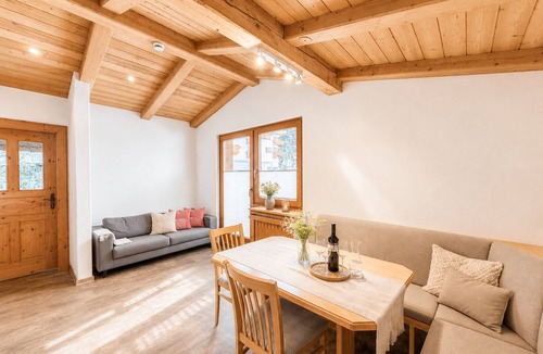 Ausservillgraten Apartment | Deluxe Two-Bedroom Apartment with Balcony
