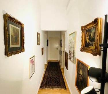 Mariahilf House | Direct City Center-Privat Rooms-5 Minutes Mariahilferstrasse