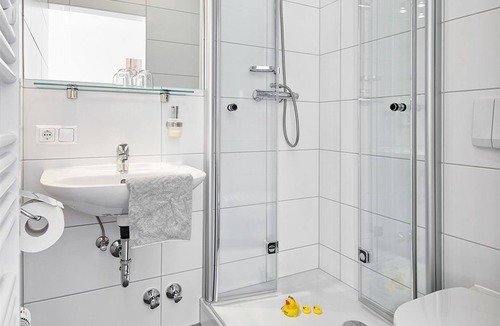 Finkenstein am Faaker See Bed & Breakfast | Doppelzimmer - Ferienwohnungen Theresienhof