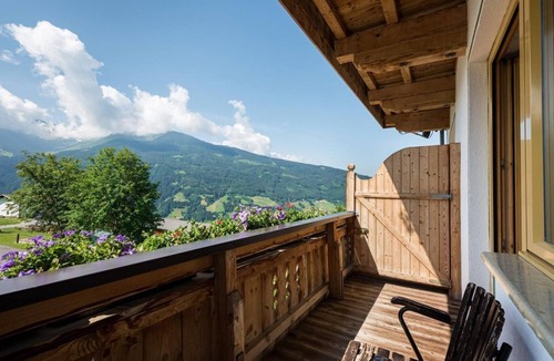 Weerberg Bed & Breakfast | Doppelzimmer mit Balkon - Ferienpension Steiner