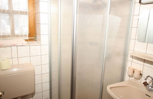 Grossarl House | Doppelzimmer mit Dusche, WC - Bauernhof Unterviehhausbauer