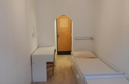 Roßau Hostel | DORMitory