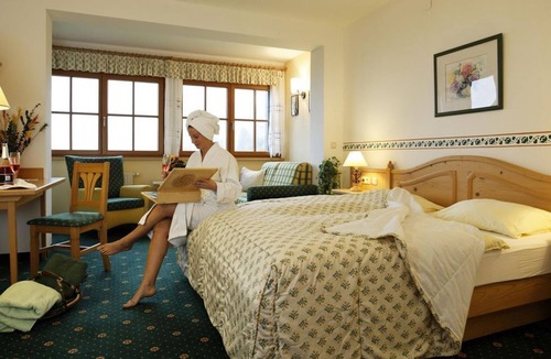 Sankt Kathrein am Offenegg Hotel | Double room (1 night) - Landhotel Spreitzhofer