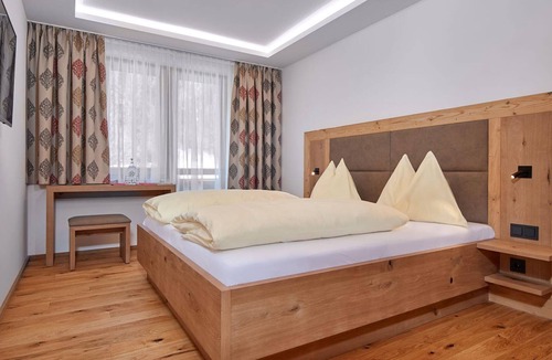 Annaberg im Lammertal House | Double room with shower, WC - Gasthof Alpenhof