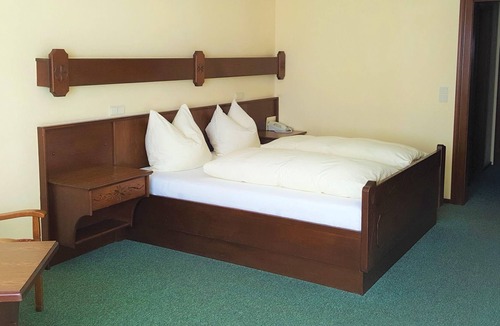 Oberdrauburg House | Double room, shower or bath, toilet - Gasthof-Restaurant Pontiller
