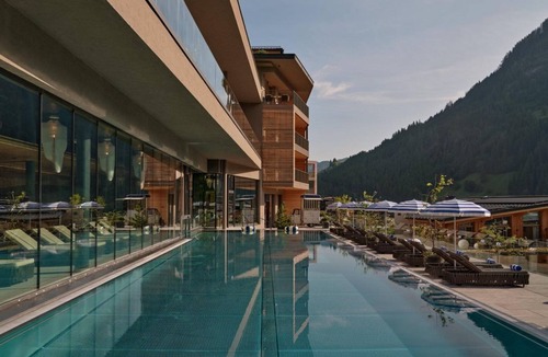 Grossarl House | Double room Superior | from 5 nights - The Edelweiss Salzburg Mountain Resort
