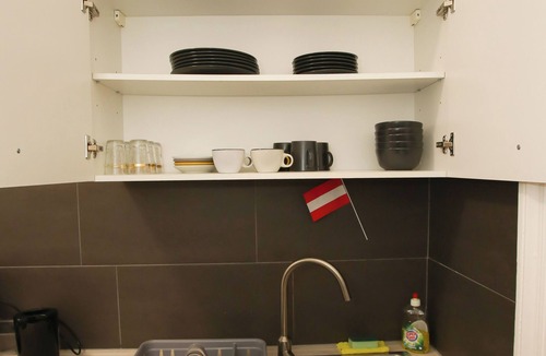 Leopoldstadt Apartment | Downtown Bliss Modern Retreat with FREE parking and FAST Internet 600 MBits
